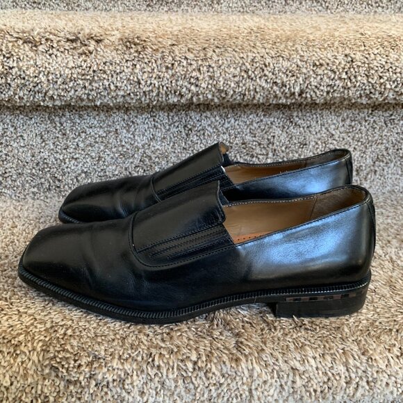 Louis Vuitton Men's Black Leather Shoes. - Picture 1 of 13